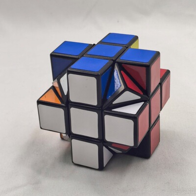 梯色三阶变形魔方未命名2622号S