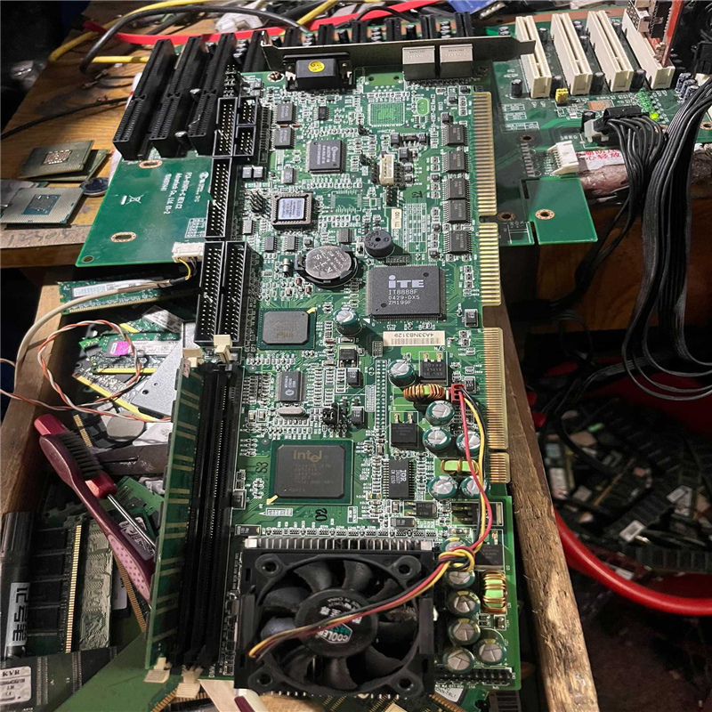 【顺庆】台湾凌华工控机主板 NUPRO-771 10D  51-41【议价】