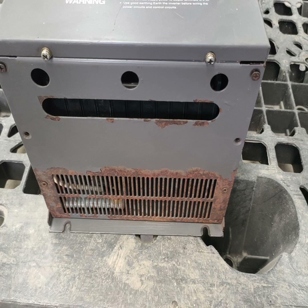 上海红旗泰RF300A-15KW重载变频器一台，成色自定义，(崽崽配件）