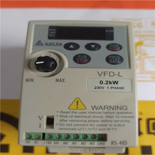 议~台达变频器VFD002L21A，折机件功能正常，成色很新，