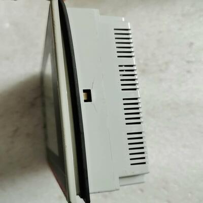 【汇生】ABB触摸屏CP430 B外壳有裂纹，不影响使用，功能正常，【