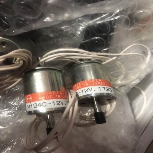 SHINDENN日本新电元螺线管M194C-12V原装全新F194C-12V