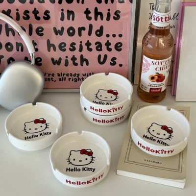 hollekitty高颜值可爱烟灰缸陶瓷小号少女心粉色烟缸桌面学生情侣