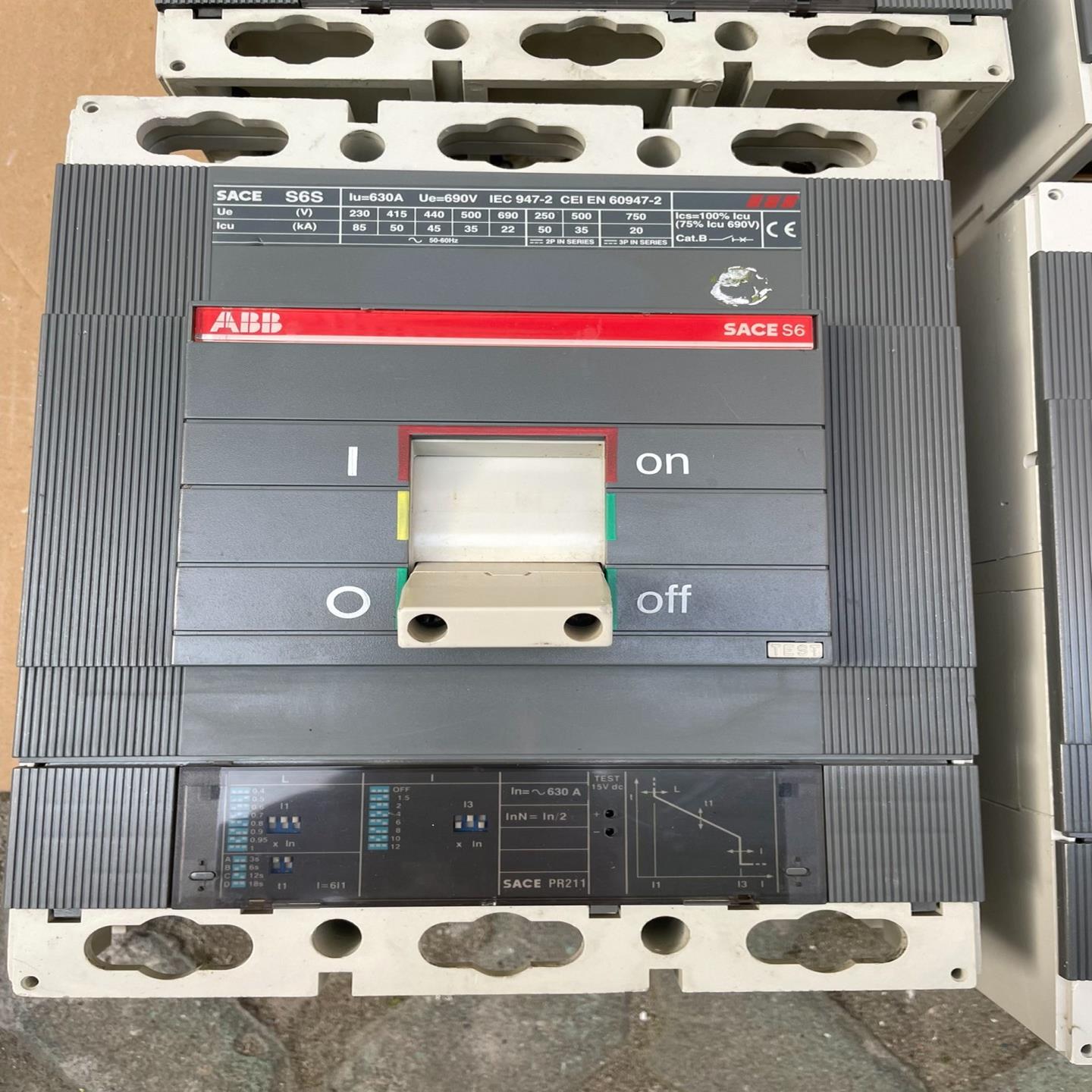 ABB塑壳断路器SACE S6S/S6N(崽崽配件）