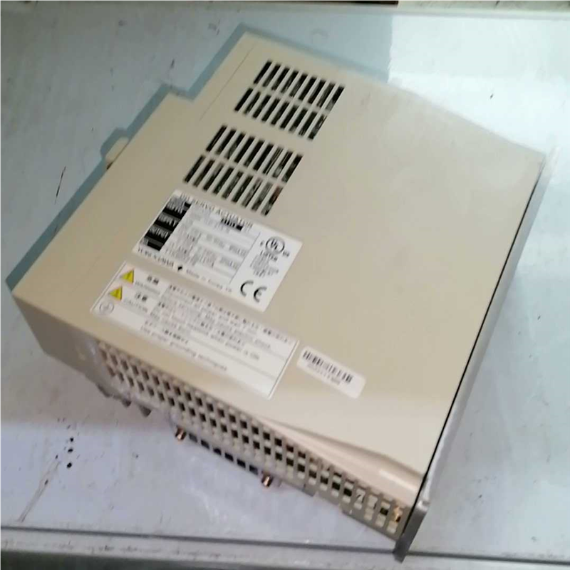 DYNASERV UR1AG3 -200N-1LD-2TA-~议价