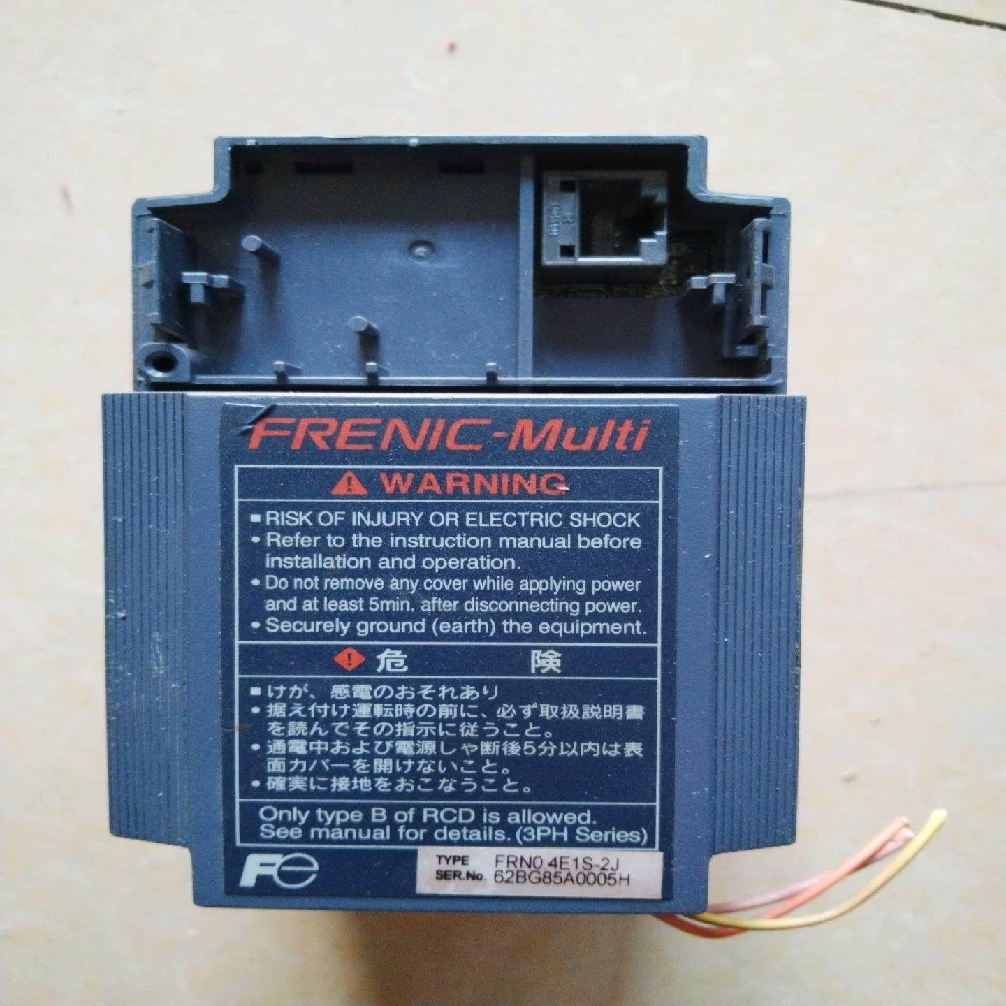 富士变频器 FRN0.4E1S-2J    0.4KW(崽崽配件）
