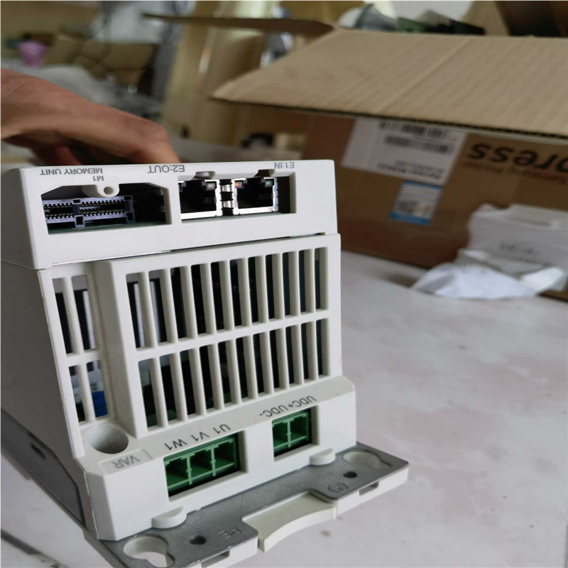 ABB伺服驱动器MFE180-04AN-07A0-4+L51(崽崽配件）