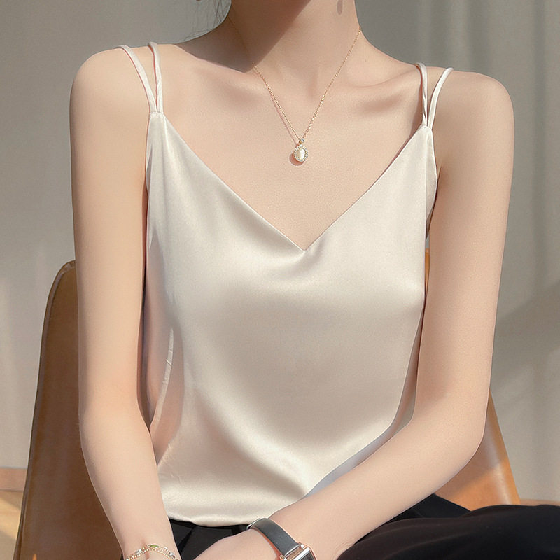 欧洲站冰丝美背吊带背心女内搭2025夏新款宽松版性感V领外搭西装