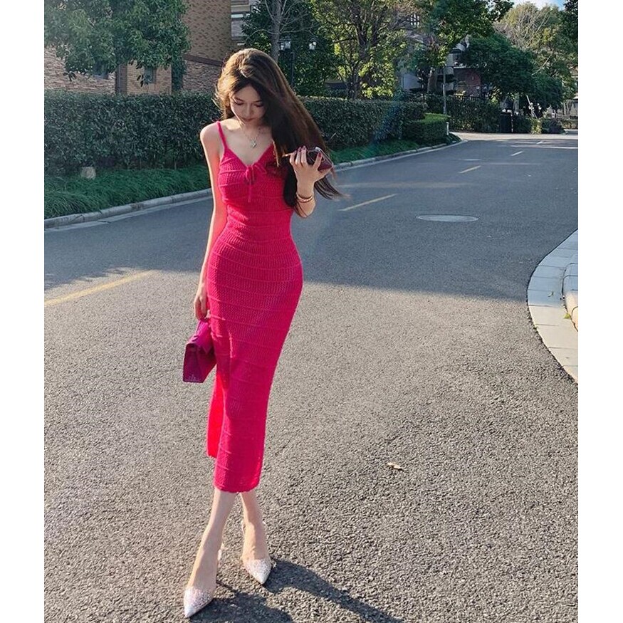 潮牌2025夏季新款女装法式气质名媛玫红色修身长裙显白吊带连衣裙