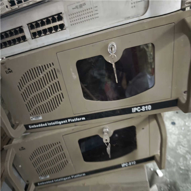 议~IPC-810工控主机  如图实物拍的正常点亮
