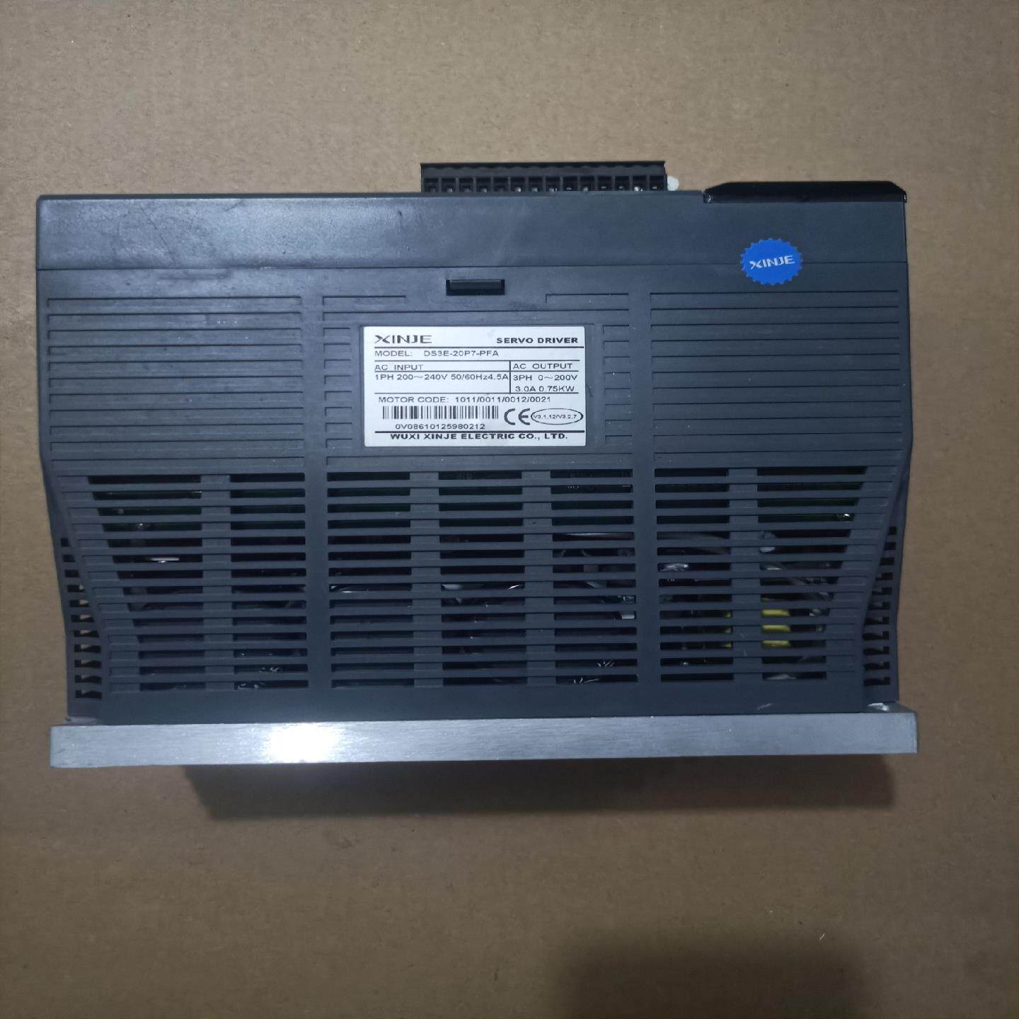 信捷伺服电机DS3E系列750w脉冲，带5v脉冲电压，成色9（憨憨电子