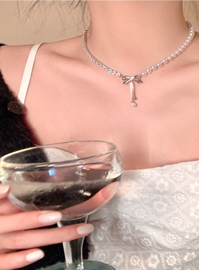 【蜜桃茶】甜酷双拼 设计感蝴蝶结珍珠流苏项链女轻奢小众锁骨链