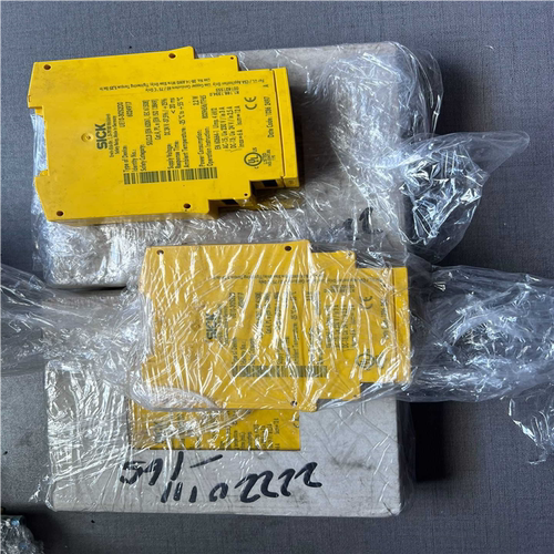 sick 西克继电器 UE 10-3OS2DO 没有使用过。（gg设备）
