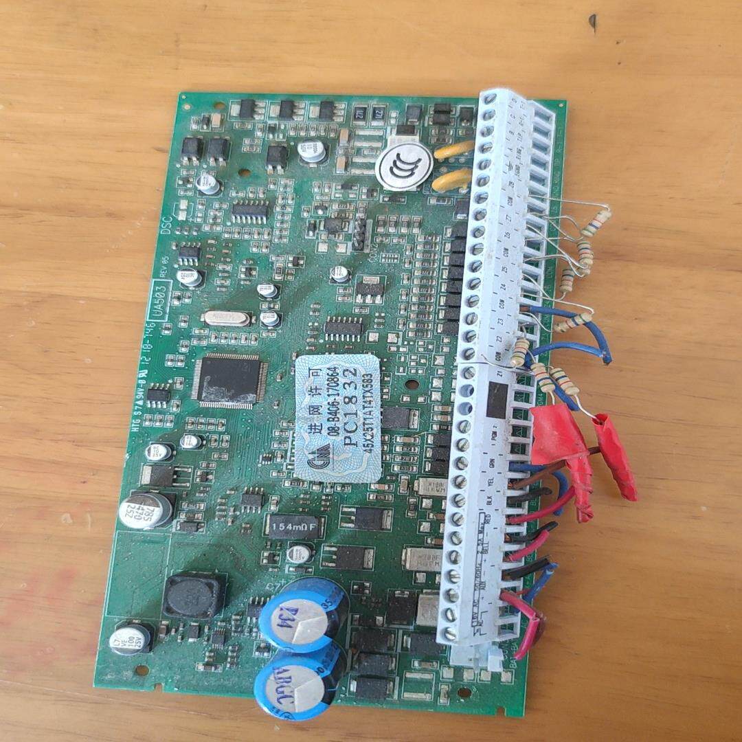 议~江森自控tyco泰科DSC防盗报警主板PC1832