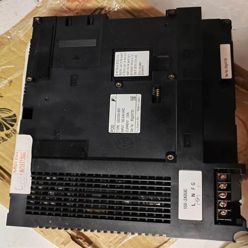 富士触摸屏，UG430H-SS1,实图拍摄，功能正常，100（卡套电子）