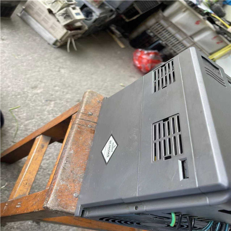 汇川变频器MD320NT3.7B-FS-17/3.7KW/3（反映电子）