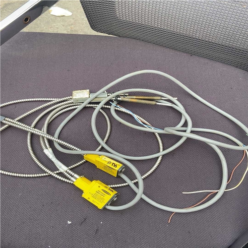 【汇生】美国邦纳SM312FV传感器两个200要就直接拍【议价】