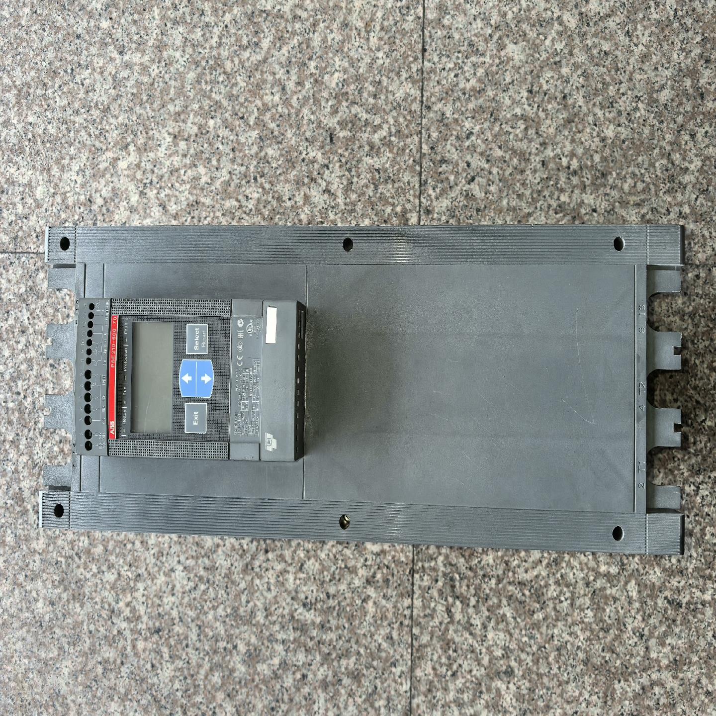 ABB软启动器，PSE210-600-70，发货之前会重新测（憨憨电子）