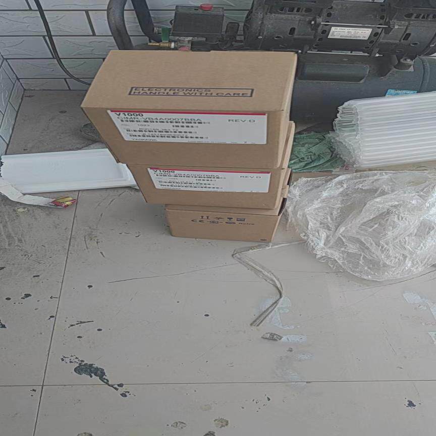 安川变频器CIMR-VB4A0007BBA便宜卖(崽崽配件）