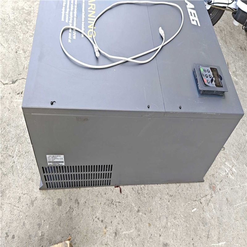 LAEG江淮变频器LD300-200G-T4    200K议价
