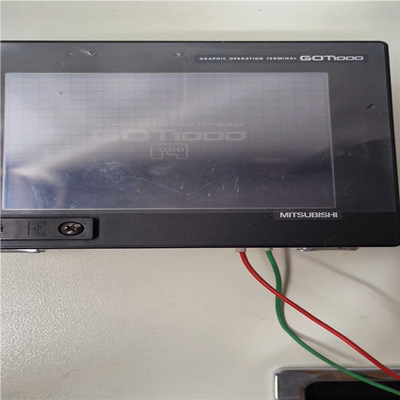 【顺庆】三菱触摸屏 GT1155-QLBD，成色漂亮 通电功能如图【议价