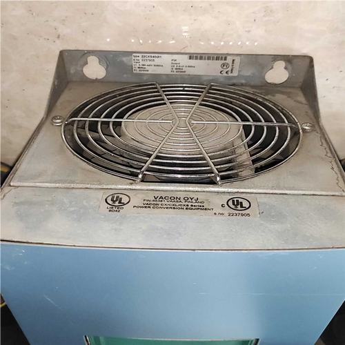 伟肯Vacon 22CXS4G2I1  22/30KW (崽崽配件）