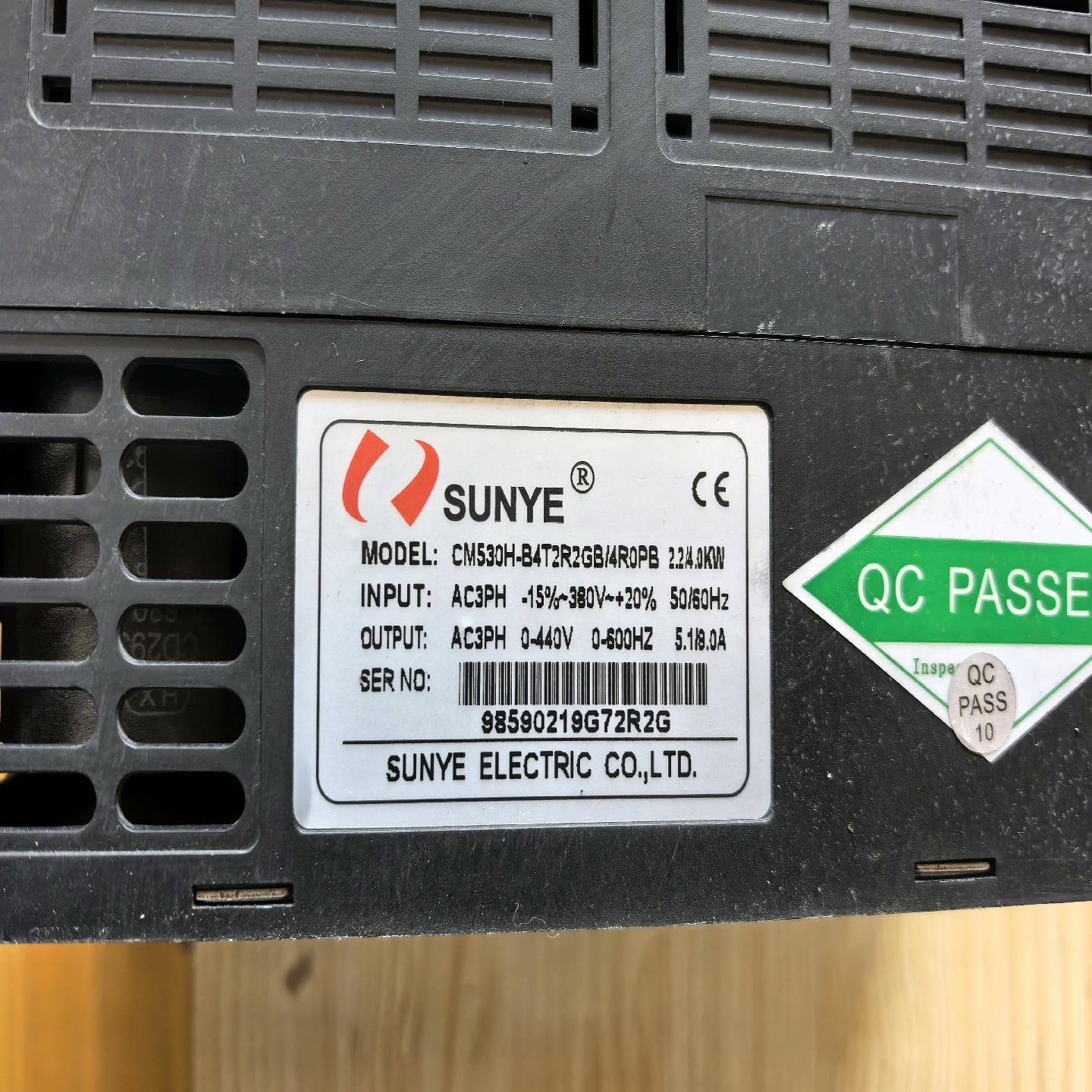 议价~日业变频器 CM530H-B4T2R2GB/4R0PB  2