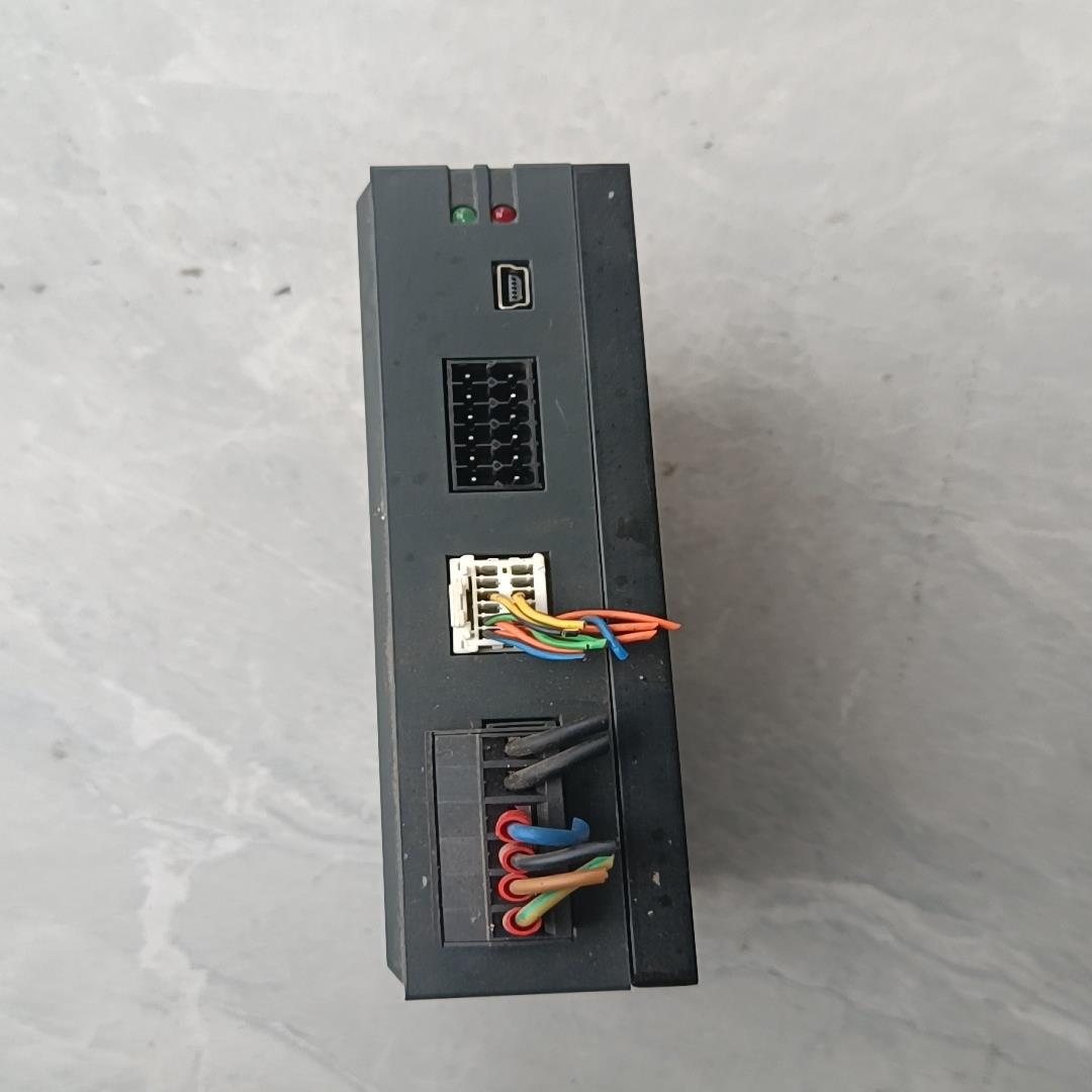 信捷两相闭环步进驱动器DP3F-808，九成新，功能正常（憨憨电子）