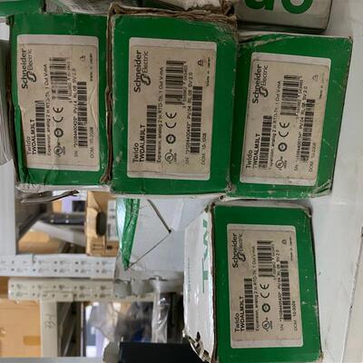 可程式设计控制器全新原装TWDALM3LT实物模拟量模块