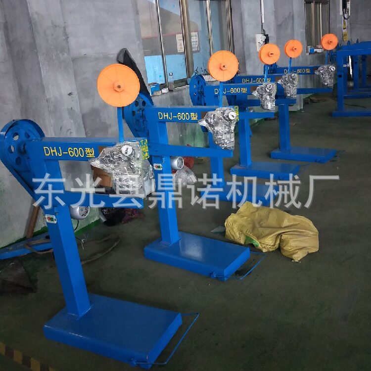 纸箱纸盒瓦楞侧面钉箱机
