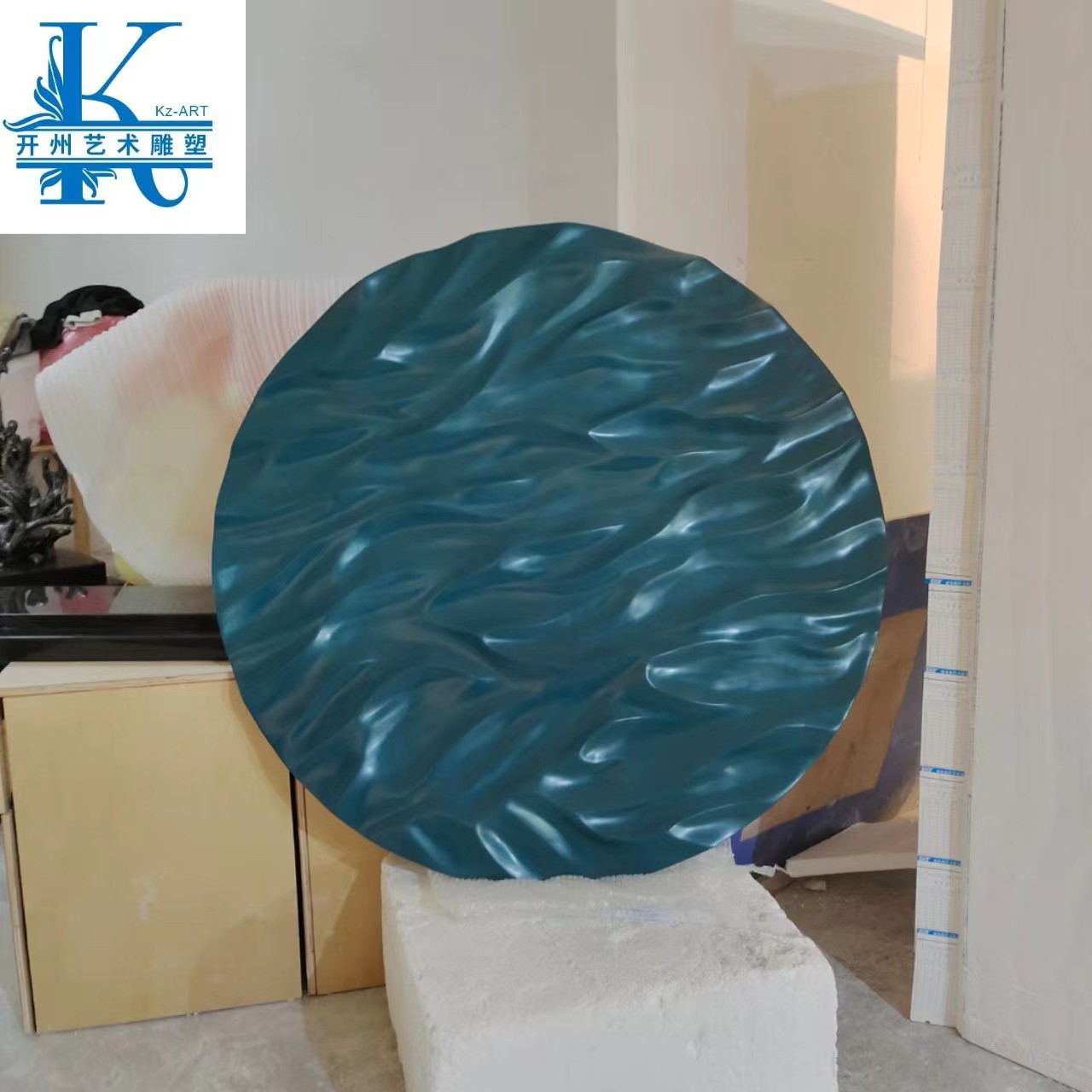 玻璃钢财源滚滚波浪圆盘雕塑