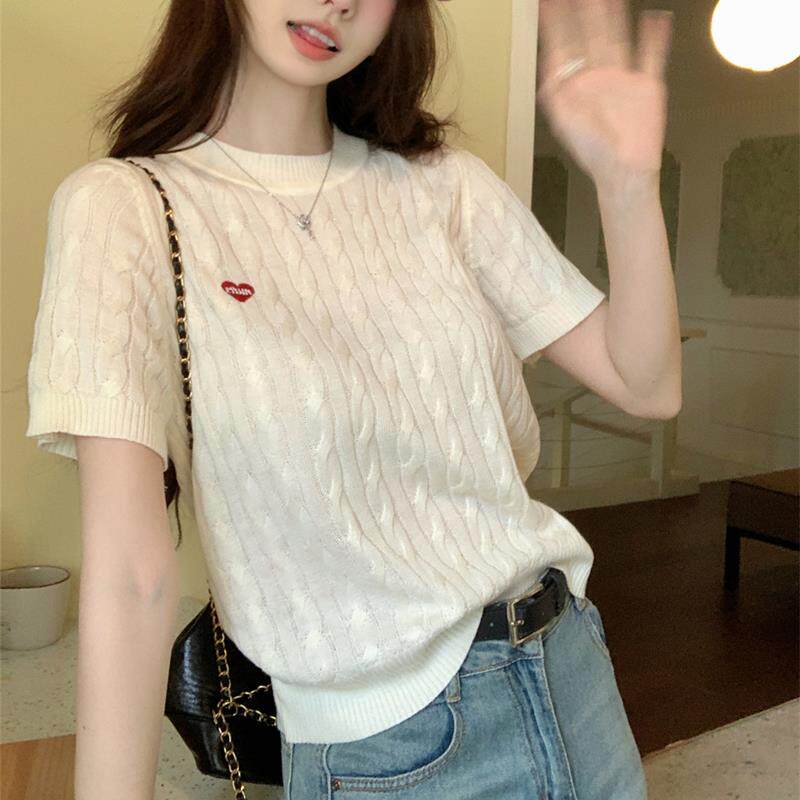 韩国法式刺绣t恤女夏季麻花针织短袖绝美显瘦小衫奶系温柔风上衣