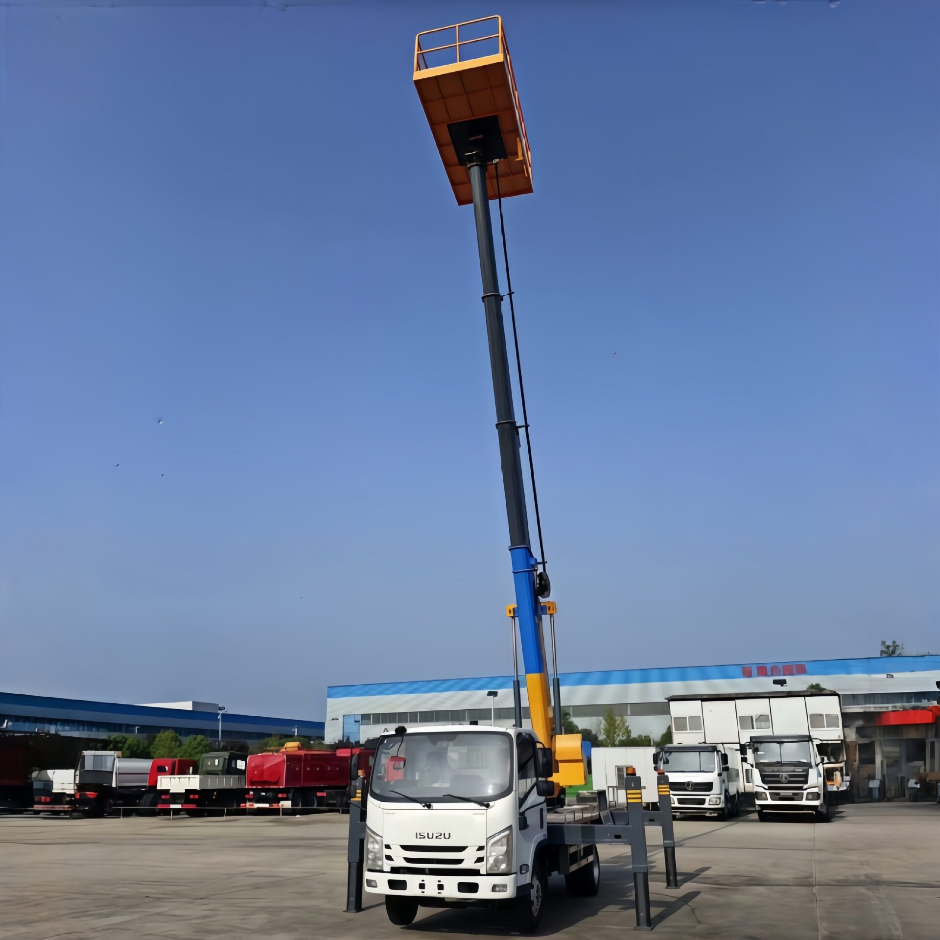 高空作业车 直臂式高空升降车 蓝牌登高作业车 33米高空车价格
