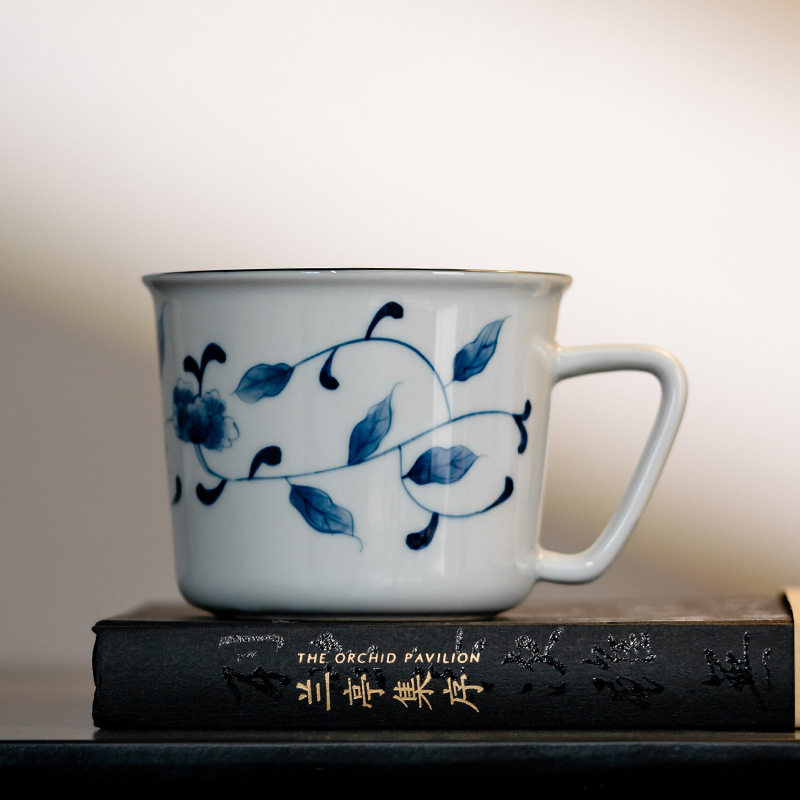 茶杯办公家用釉下彩缠枝莲喝水杯马克杯咖啡杯陶瓷办公室新中式