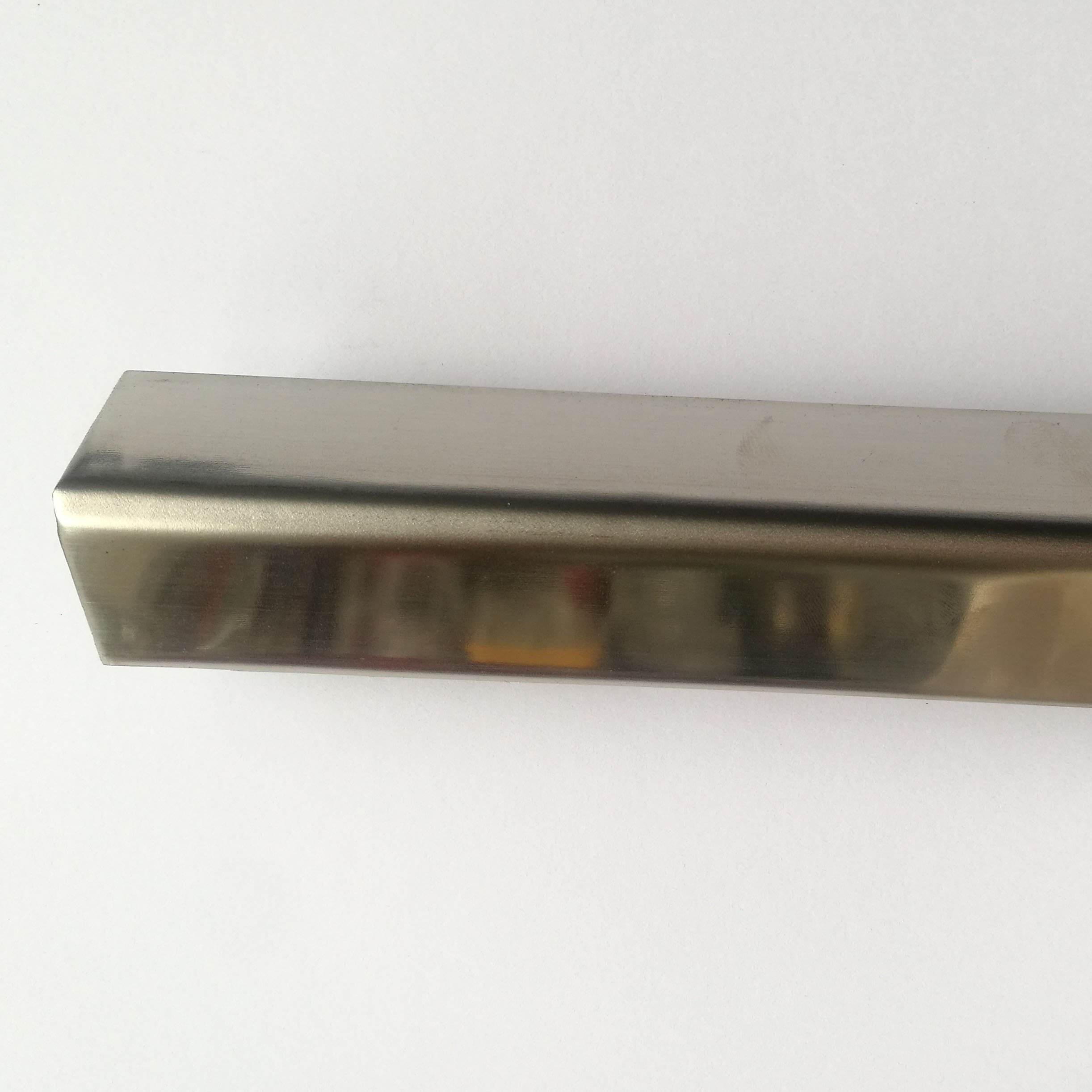 新款201/不锈钢双面抛光面角钢角铁货架50*50*3.0mm6米支可打孔带