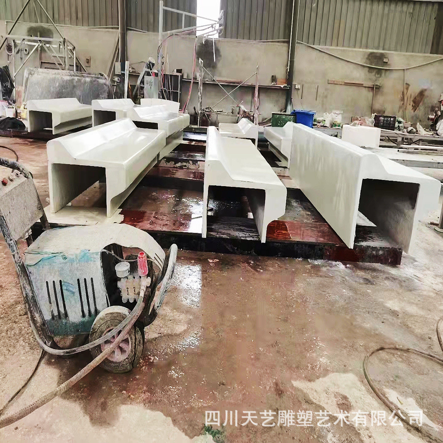 成都景观树池坐凳定制玻璃钢砂岩仿石花岗岩树池异形坐凳GRC石材