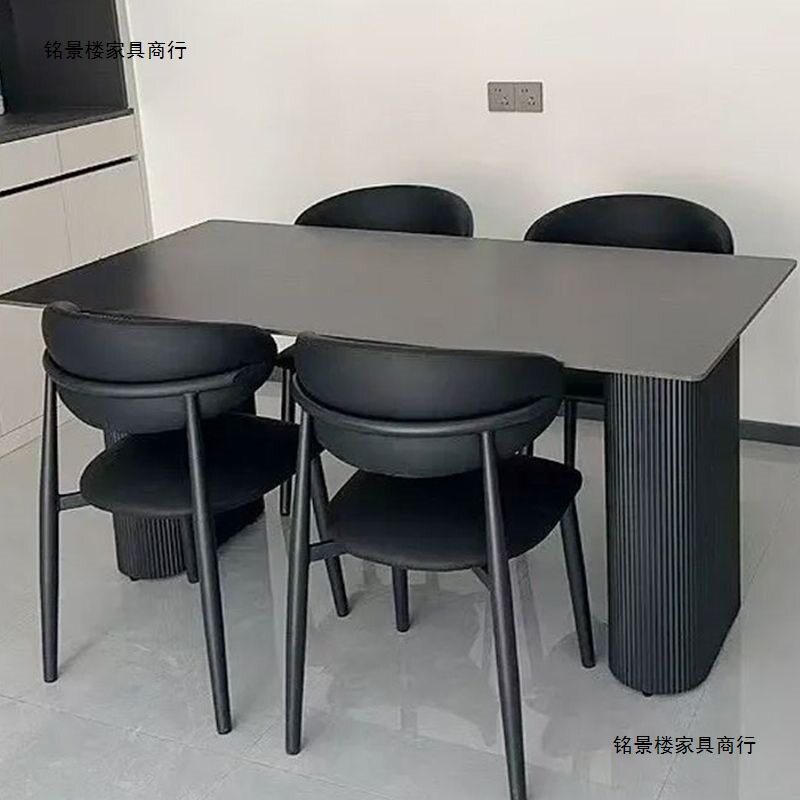现代简约黑色岩板餐桌餐桌椅组合家用小户型长方形意式组合饭桌椅