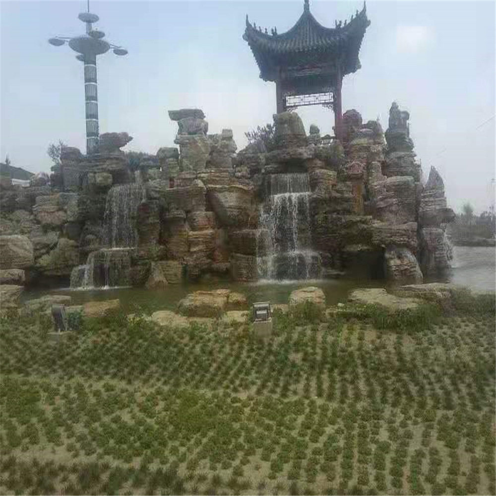 产地千层石批发假山石,从事假山驳岸设计施工景观石天然石
