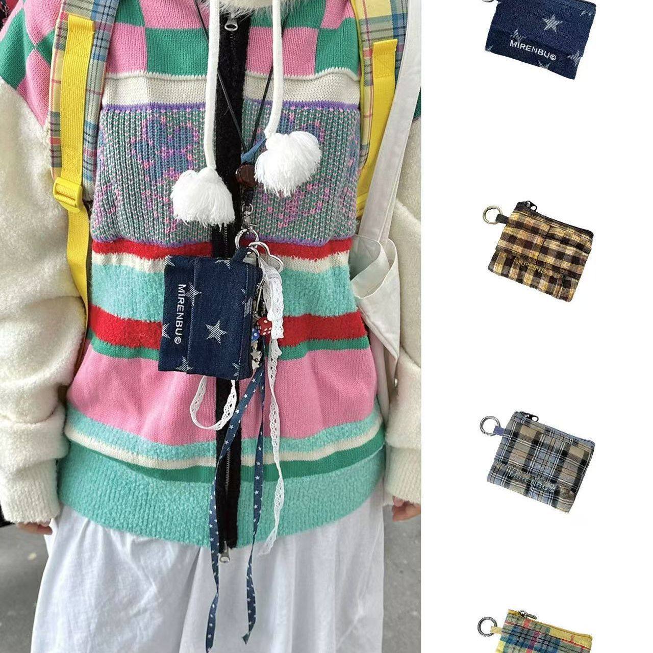 2026新款挂脖小包耳机包卡包装饰小包挂件包零钱钥匙收纳包设计感