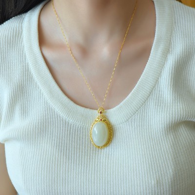 s925银镶和田玉大蛋面吊坠烟紫色高档大气挂脖吊坠颈饰天然金色