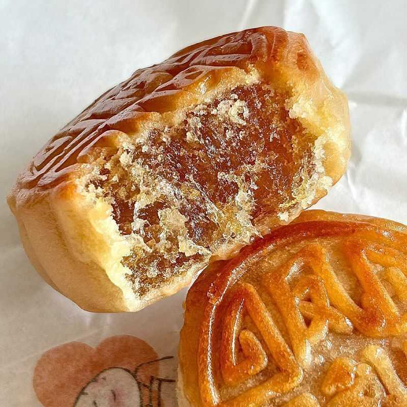 水果味月饼凤梨哈密瓜草莓水蜜桃广式五仁月饼糕点零食中秋礼盒