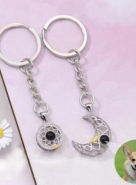 跨境新款日月情侣投影钥匙扣100种语言带照片个性化定 制纪念礼物