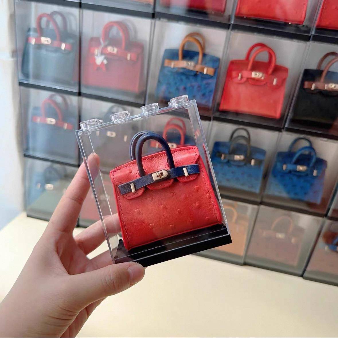 小房子窗户包铂金包包公仔积木盒车模展示架透明防尘柜包包收纳盒