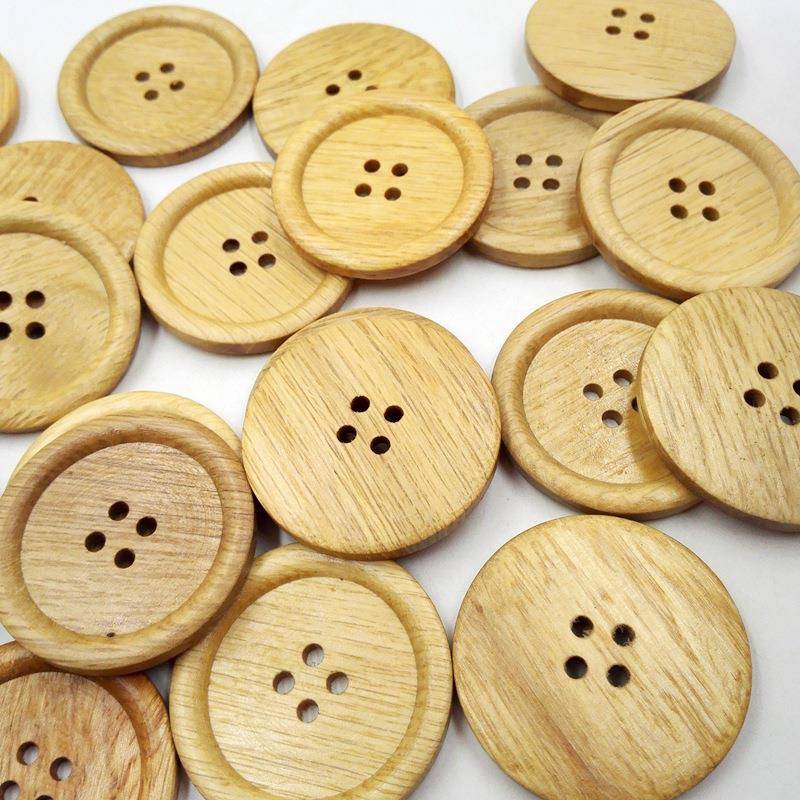 现货四眼大衣纽扣服装家居装饰扣天然木纹西装毛衣外套木质纽扣