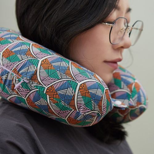 护脖子ua型枕头颈枕乳胶旅行脖枕颈椎枕颈枕飞机枕u形头枕午睡枕