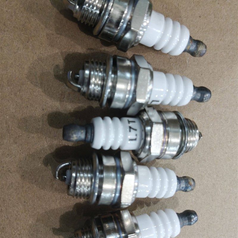 (5祇)L7T二冲火花塞配件/遥控割草机/德国油锯/富世华,农机/农具/农膜,割灌机/割草机/油锯,淘宝优惠券,粉丝福利购,淘宝优惠卷