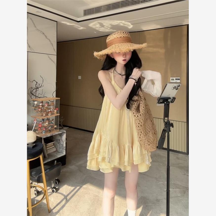 黄色简约减龄时尚小个子连衣裙女俏皮邻家女孩高级风穿搭显瘦短裙