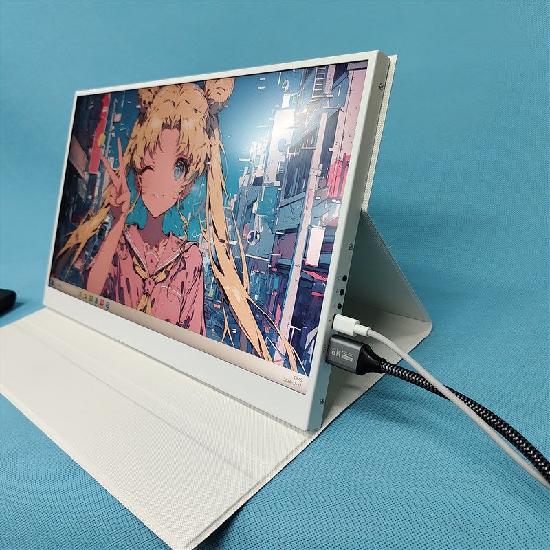 17.3寸 4K144HZ/100%P3广色域8Bit亮度500 cd/m便携式显示器