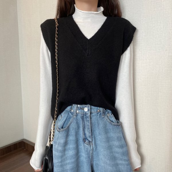 马甲女2024秋冬新款宽松外穿背心白色内搭无袖针织打底衫短款上衣