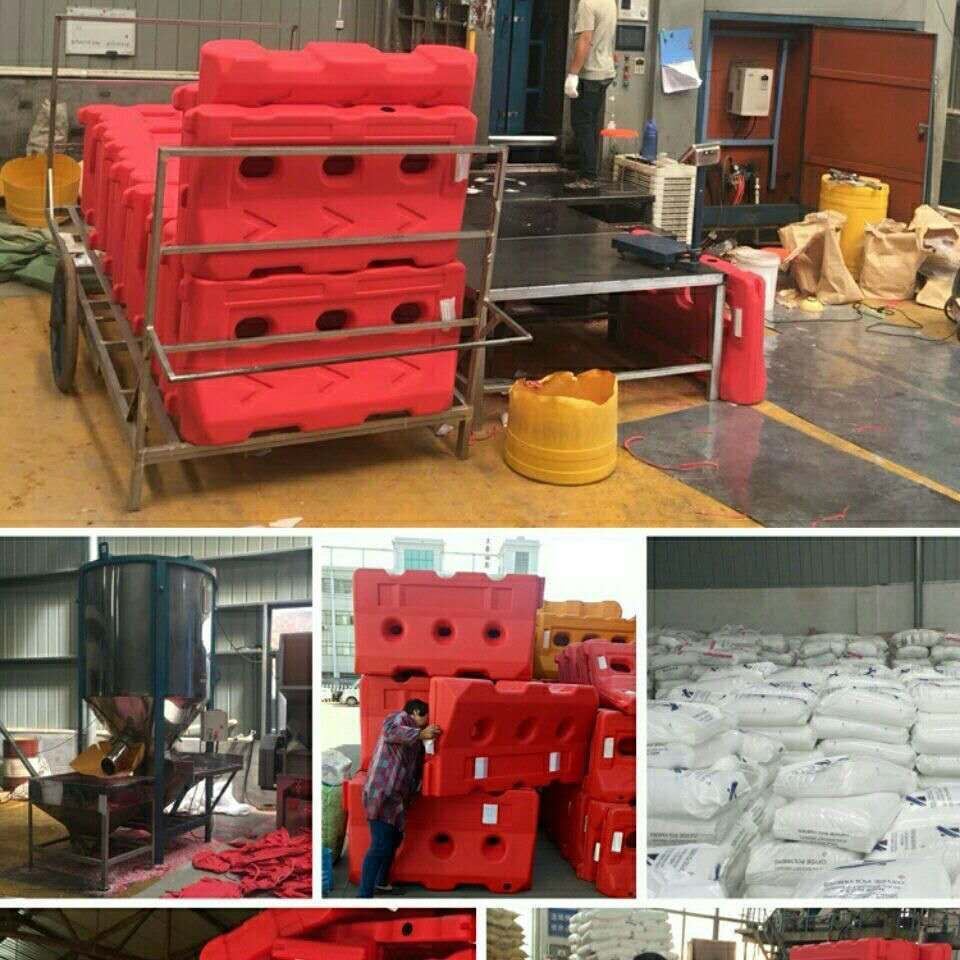 。全新料三孔水马注水围栏市政护栏防撞道路施工塑料隔离墩交通设